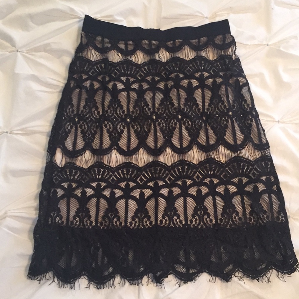 Small Xhilaration skirt - Picture 1 of 6